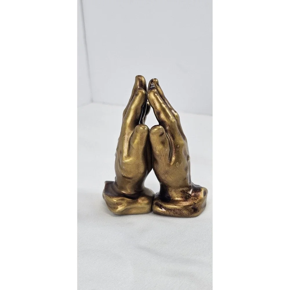 Religious Salt & Pepper Shakers Praying Hands Gold Ceramic‎ Made In Hong Kong